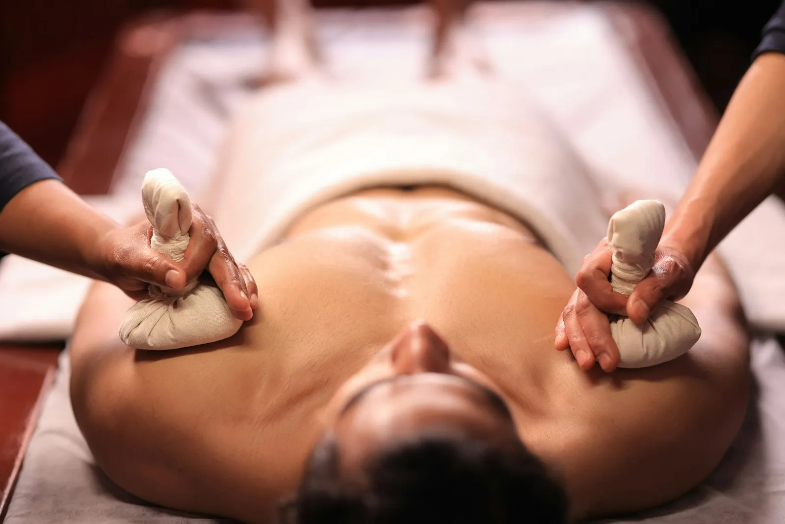 Couples Massage in the Dominican Republic: A Honeymoon & Retreat Guide